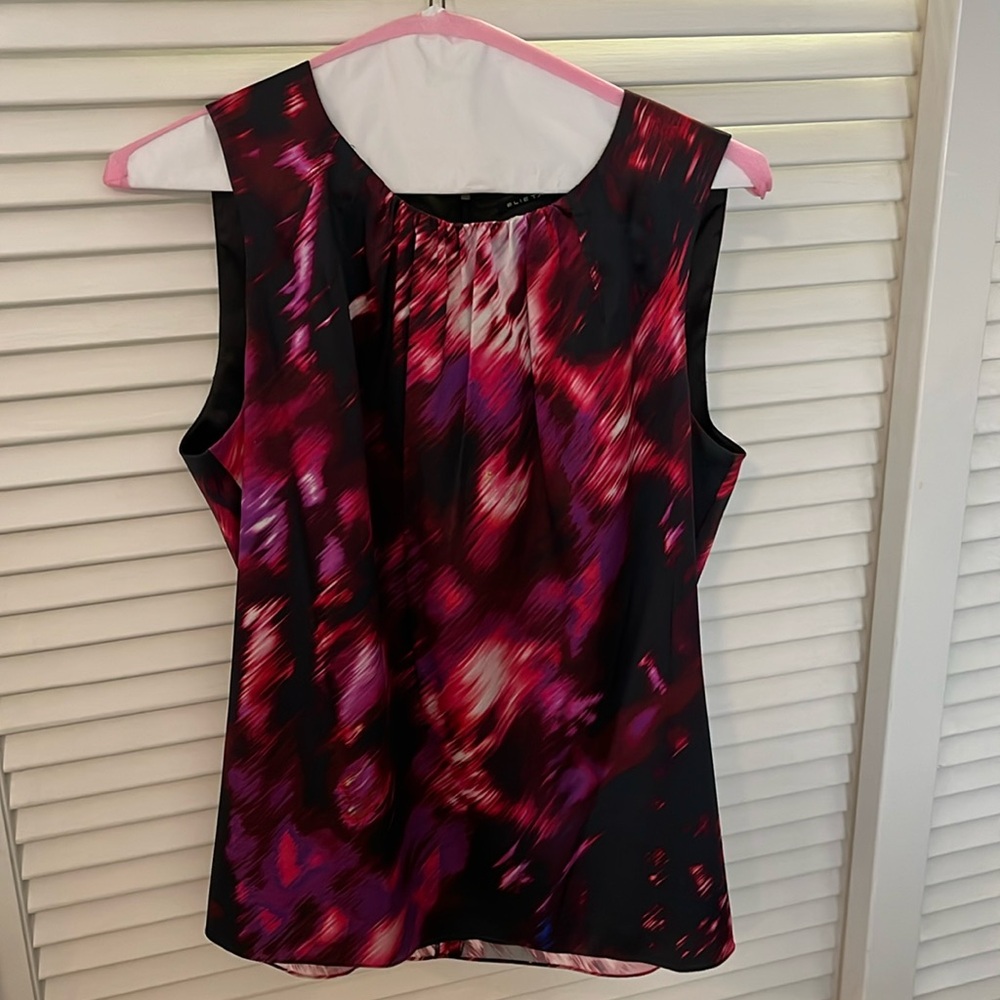 Elie Tahari Sleeveless Blouse. Size Small.